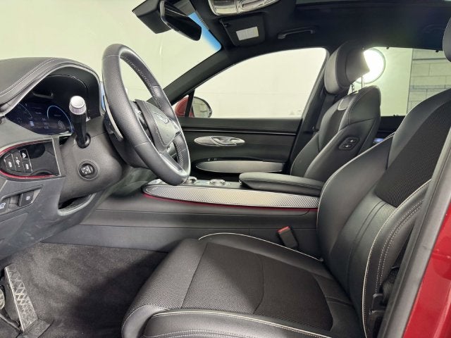 2024 Genesis GV70 2.5T