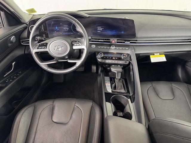 2022 Hyundai Elantra Limited