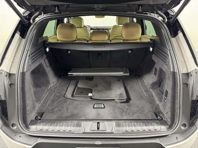 2026 Land Rover Range Rover Sport SE
